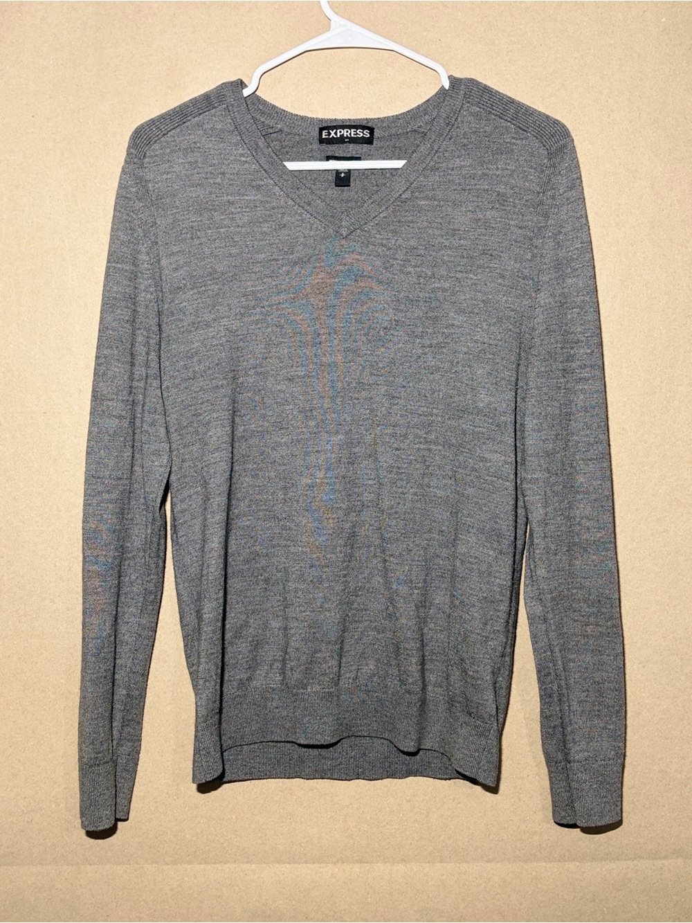 Express Men's V-Neck Sweater in Gray
